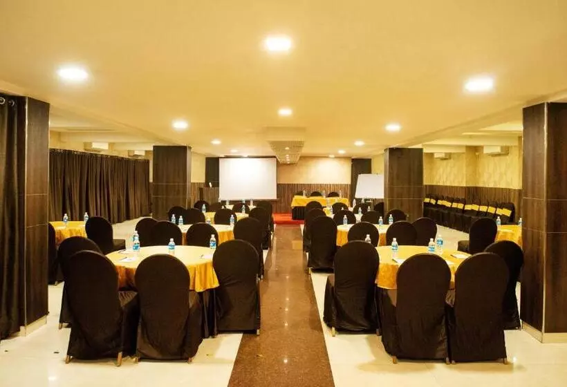 Bangalore Gate Hotel & Conferences