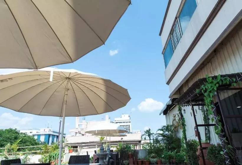 Bangalore Gate Hotel & Conferences