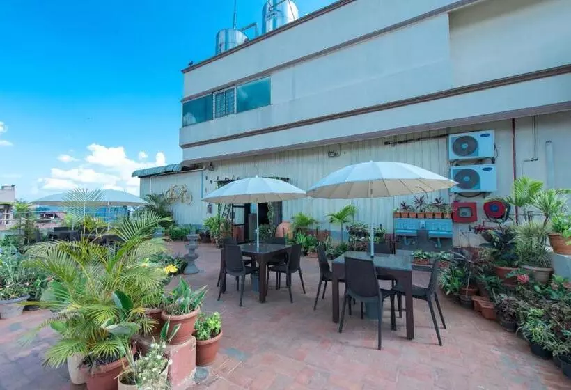 Bangalore Gate Hotel & Conferences