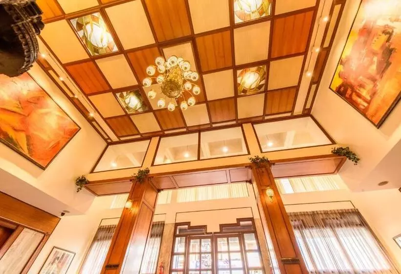 Bangalore Gate Hotel & Conferences