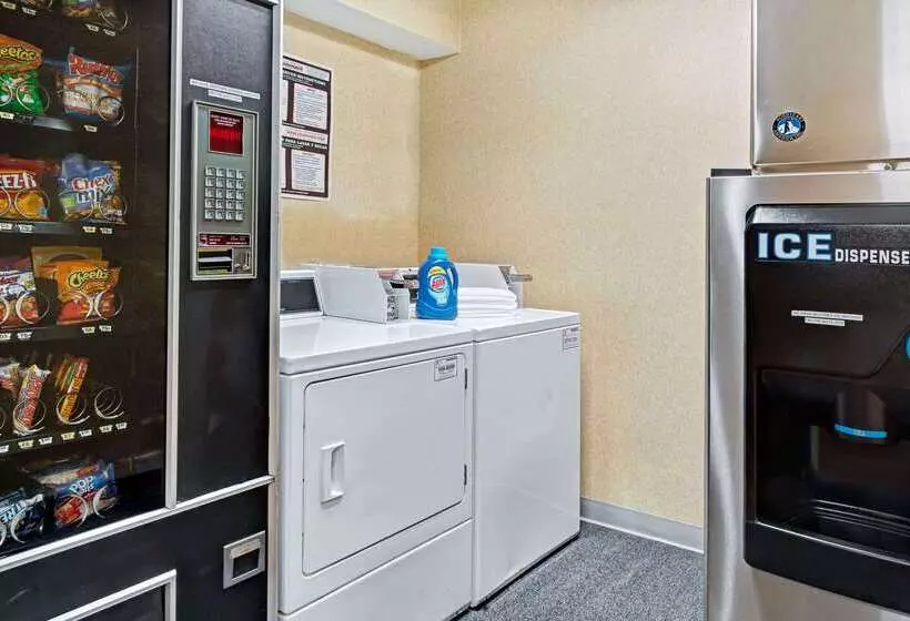 酒店 Baymont By Wyndham Indianapolis