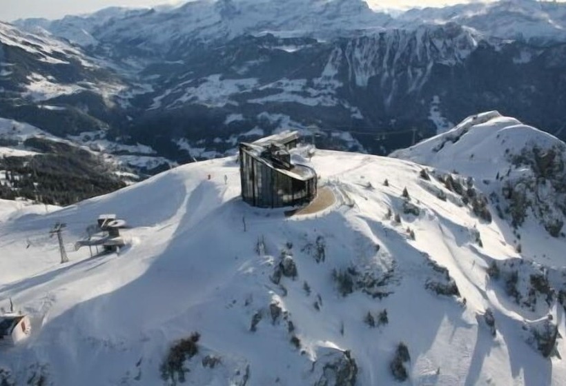 هتل Castel Club Leysin Parc Resort