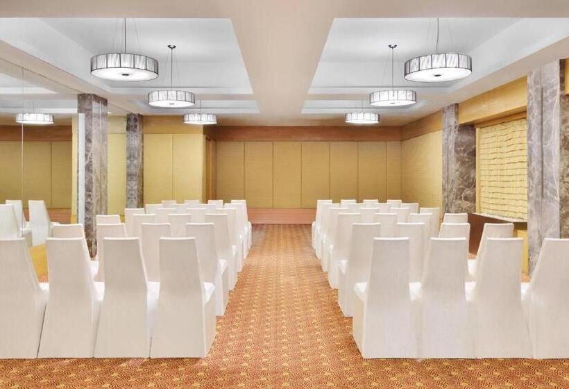 בית מלון כפרי Courtyard By Marriott Chennai