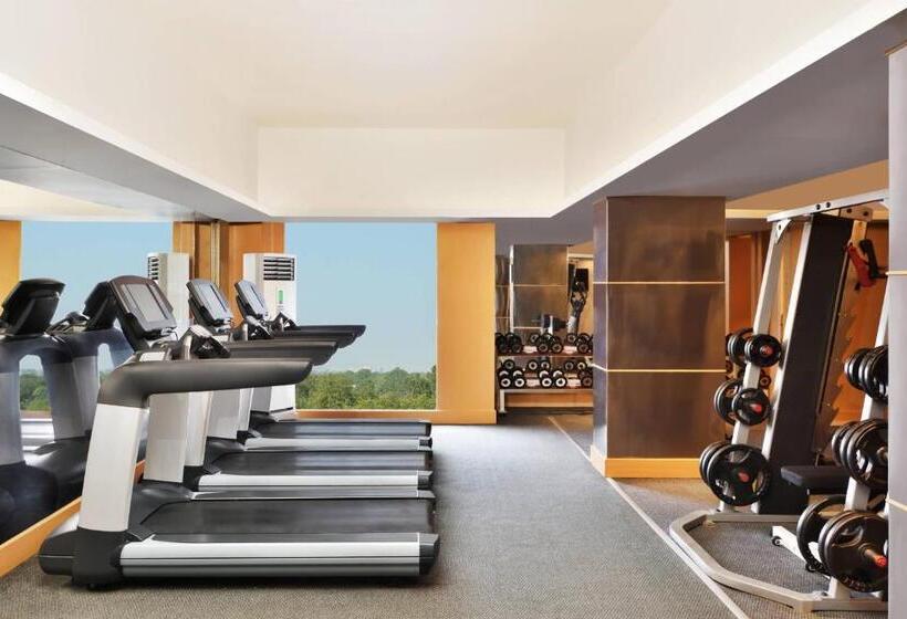 בית מלון כפרי Courtyard By Marriott Chennai