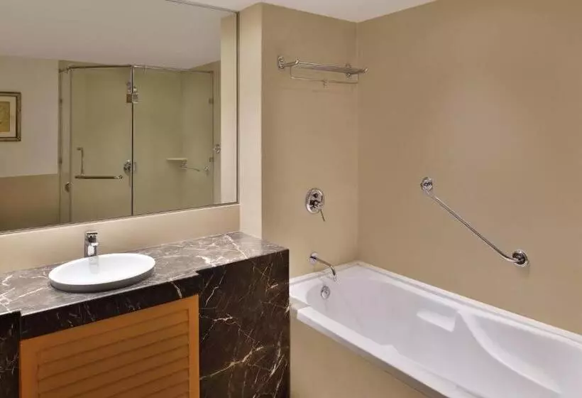 Hotel Courtyard By Marriott Chennai