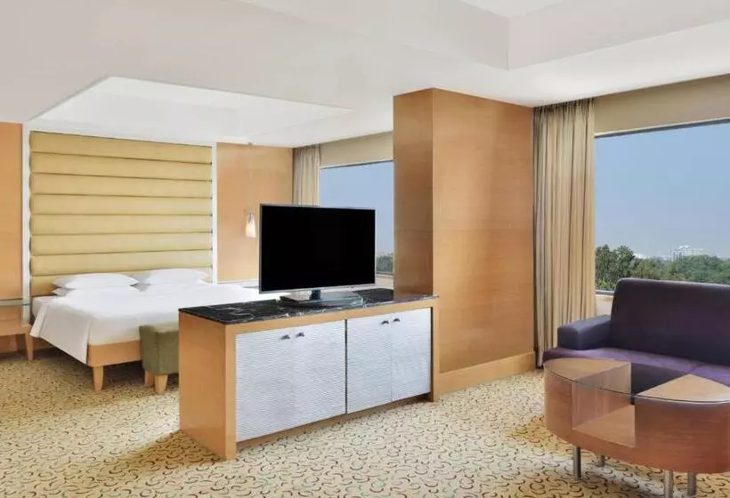 Hotel Courtyard By Marriott Chennai