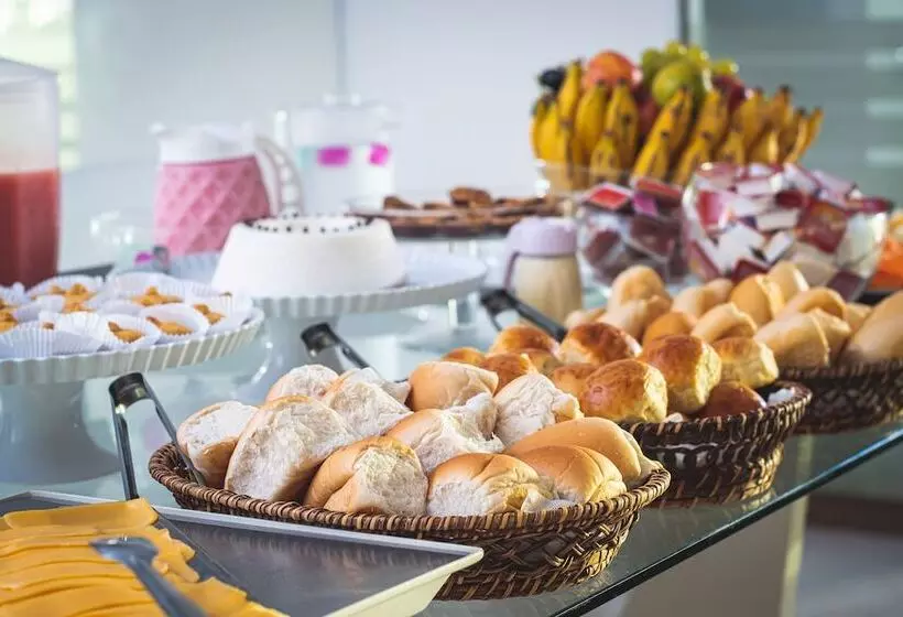 هتل Dan Inn Express Salvador