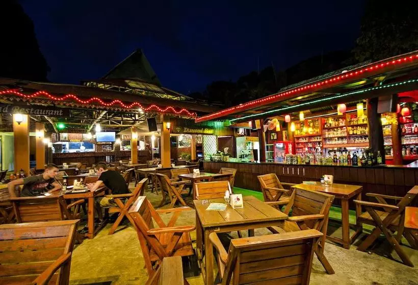 בית מלון כפרי Diamond Cave Resort