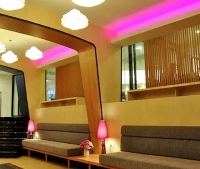 Flipper Lodge Hotel   Sha Extra Plus