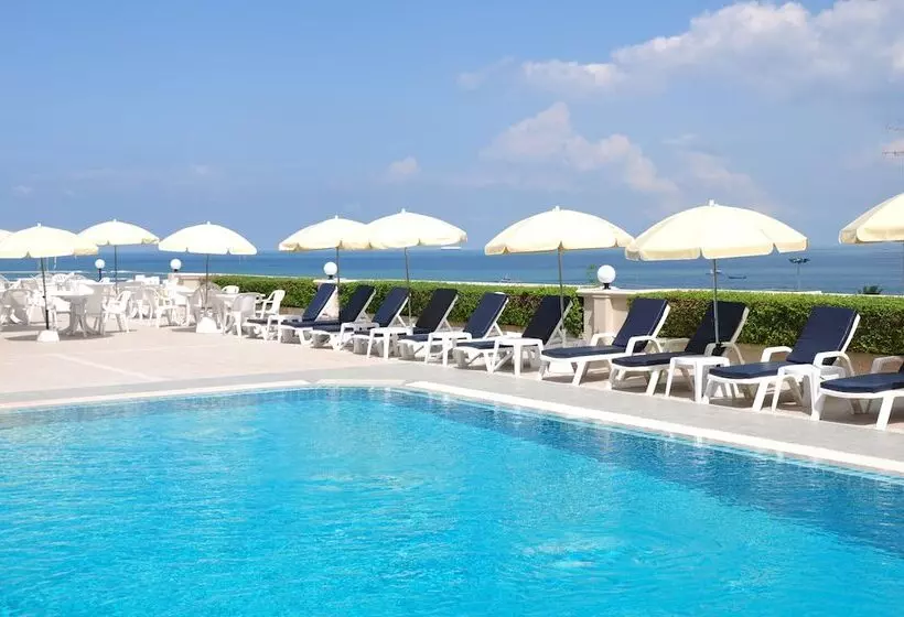 Flipper Lodge Hotel   Sha Extra Plus