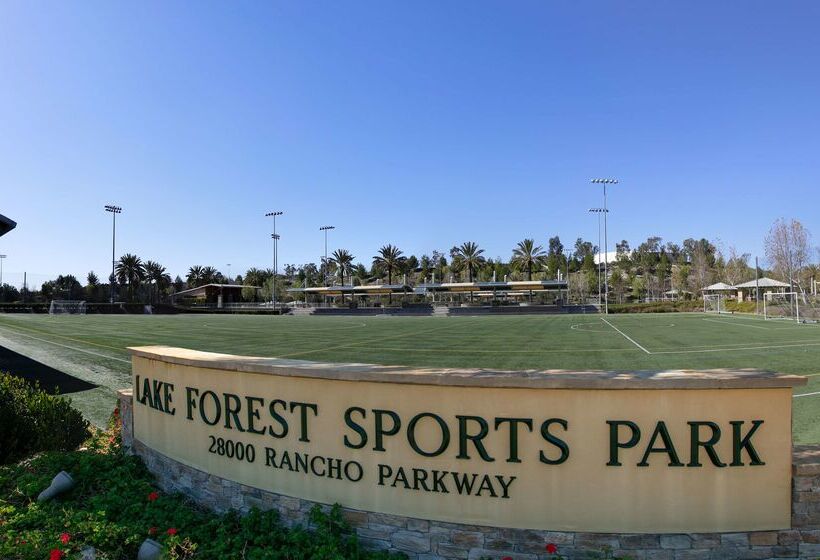 Отель Hilton Garden Inn Irvine East/lake Forest