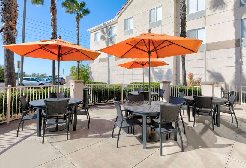 Отель Hilton Garden Inn Irvine East/lake Forest