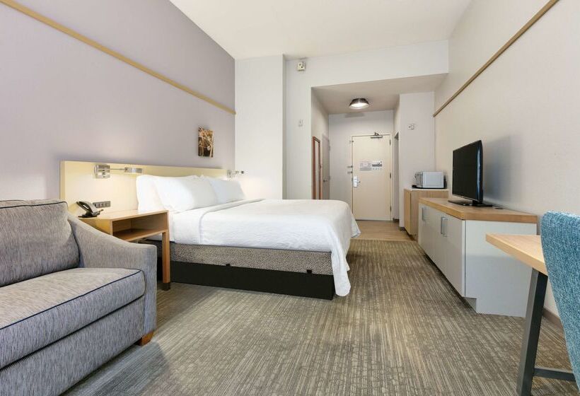 Отель Hilton Garden Inn Irvine East/lake Forest