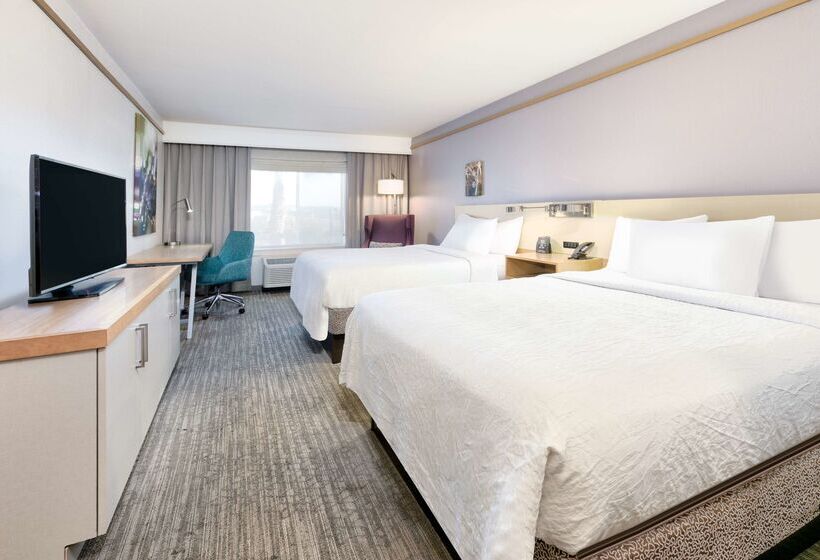 Отель Hilton Garden Inn Irvine East/lake Forest