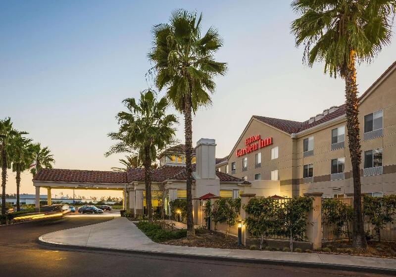 Отель Hilton Garden Inn Irvine East/lake Forest