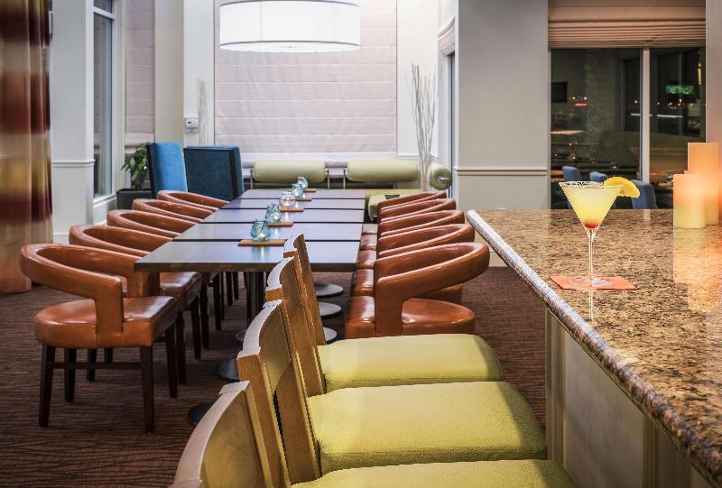 Отель Hilton Garden Inn Irvine East/lake Forest