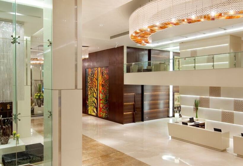 호텔 Holiday Inn Mumbai International Airport, An Ihg