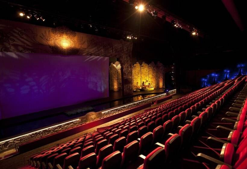 Отель Mara River Safari Lodge Bali