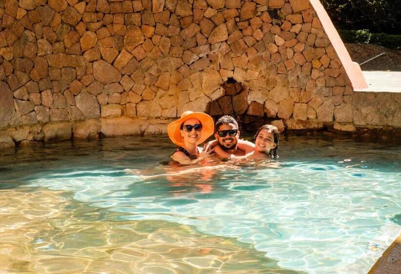 בית מלון כפרי Mato Grosso Águas Quentes