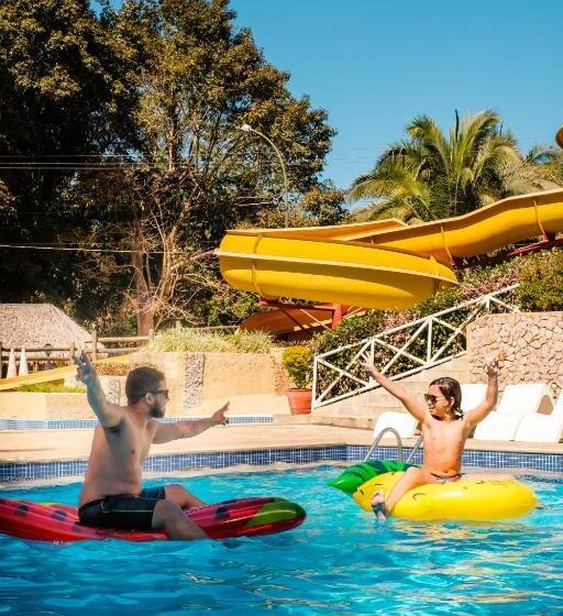 בית מלון כפרי Mato Grosso Águas Quentes