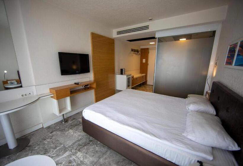 هتل No 19 Boutique