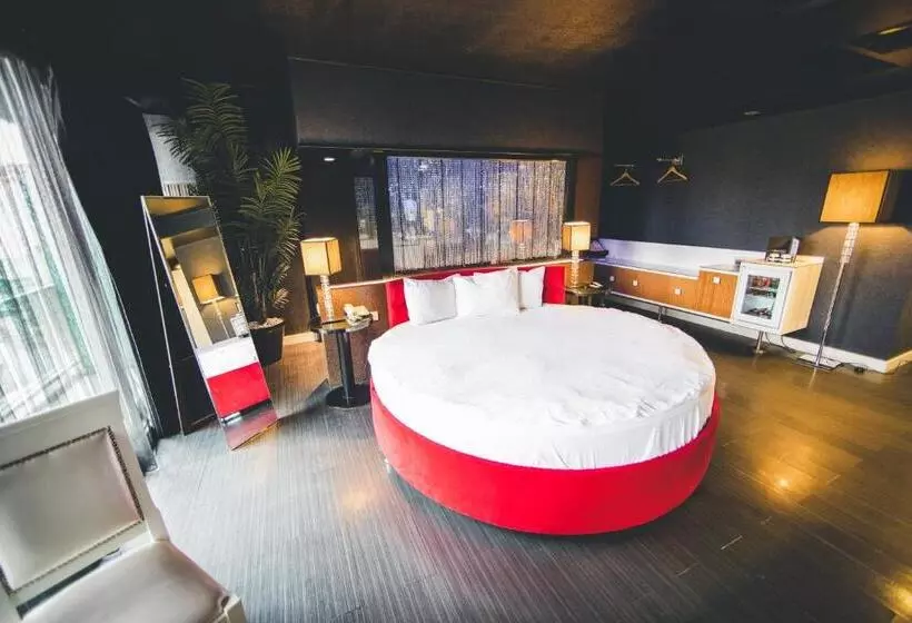 هتل No 19 Boutique