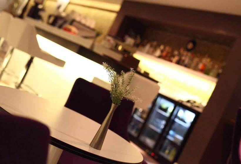 هتل No 19 Boutique