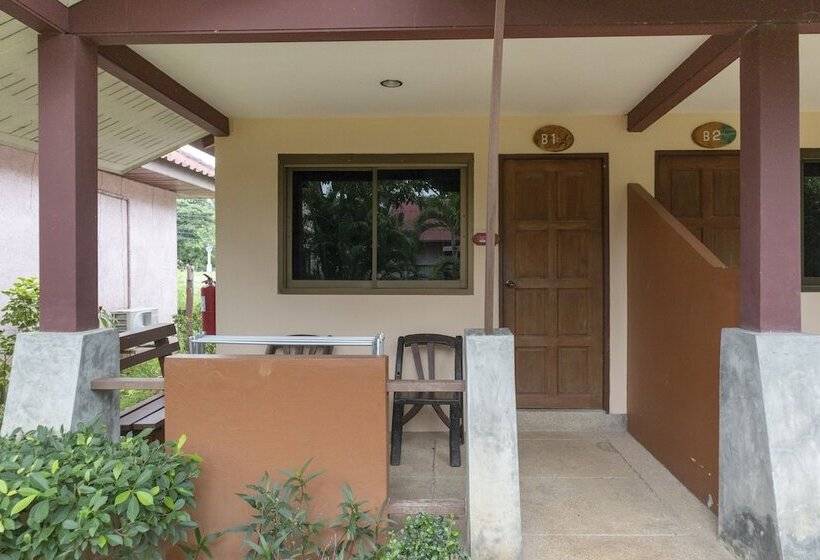 فندق Noppharat Resort