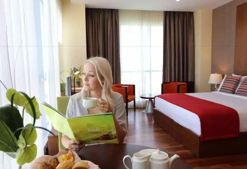 هتل Ramada By Wyndham Downtown Dubai