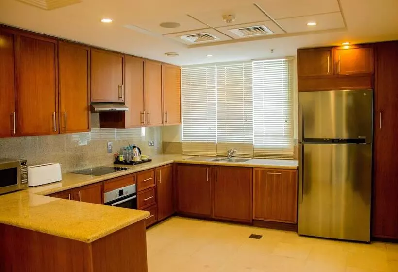 هتل Ramada By Wyndham Downtown Dubai