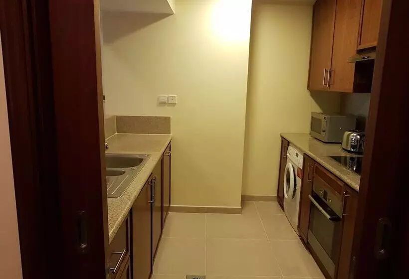 هتل Ramada By Wyndham Downtown Dubai