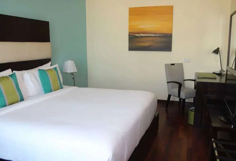 هتل Ramada By Wyndham Downtown Dubai