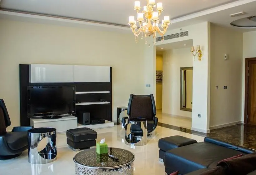 هتل Ramada By Wyndham Downtown Dubai