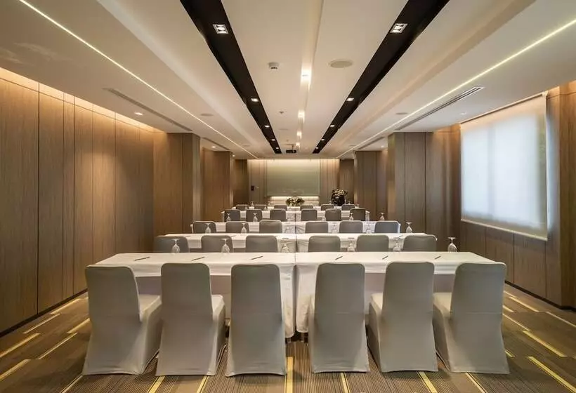 The Heritage Chiang Rai Hotel And Convention Sha Extra Plus