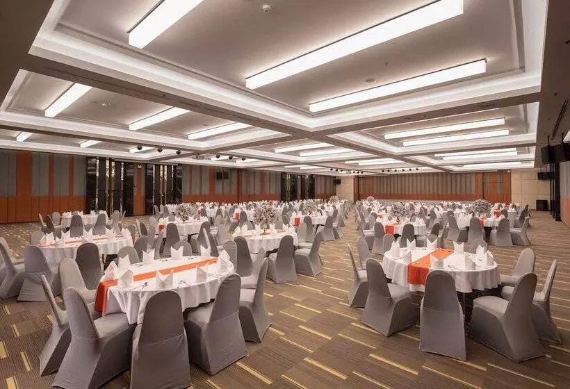 The Heritage Chiang Rai Hotel And Convention Sha Extra Plus