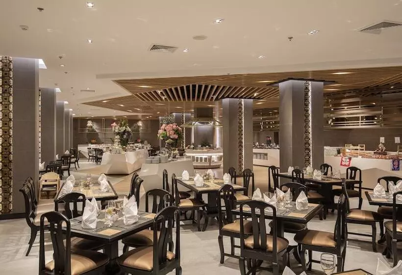 The Heritage Chiang Rai Hotel And Convention Sha Extra Plus