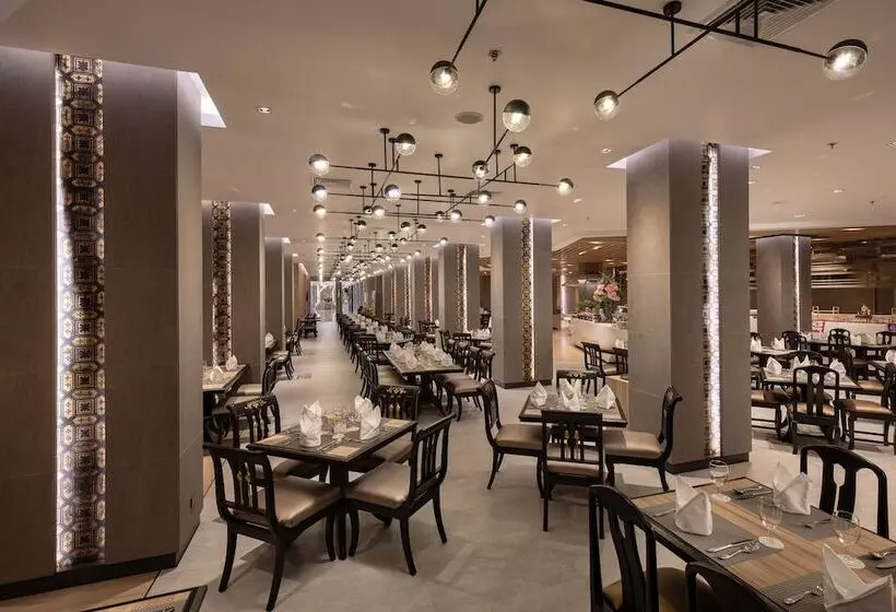 The Heritage Chiang Rai Hotel And Convention Sha Extra Plus