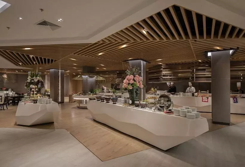 The Heritage Chiang Rai Hotel And Convention Sha Extra Plus