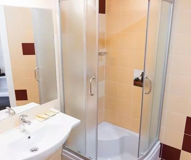 Отель Topos Congress