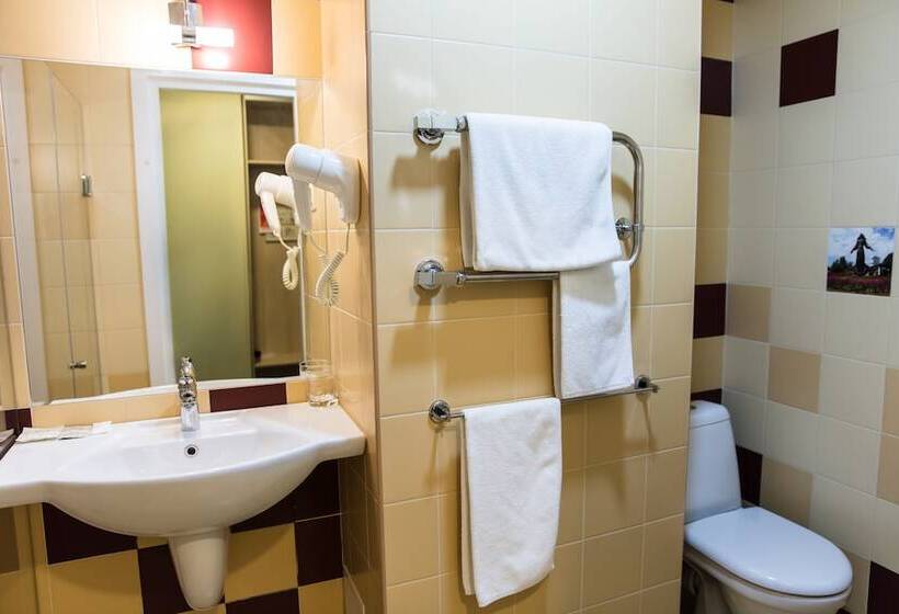 فندق Topos Congress