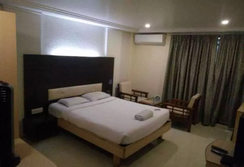 ホテル Venkat Presidency