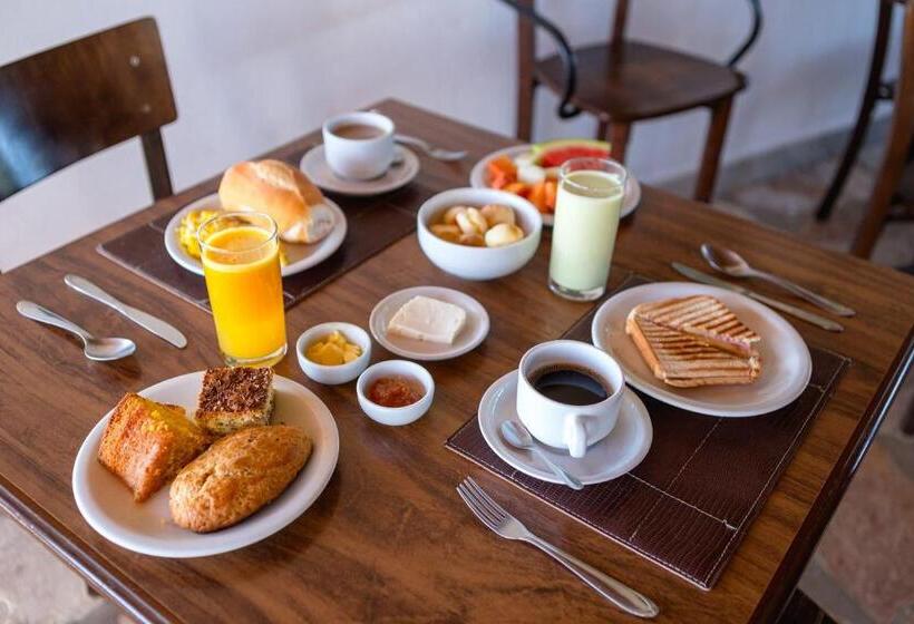 هتل Voa Mirante Do Cafe