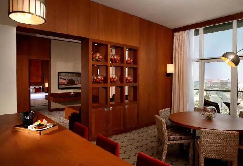هتل Yas Island Rotana Abu Dhabi