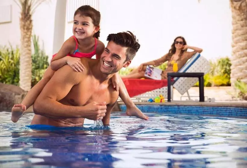 هتل Yas Island Rotana Abu Dhabi