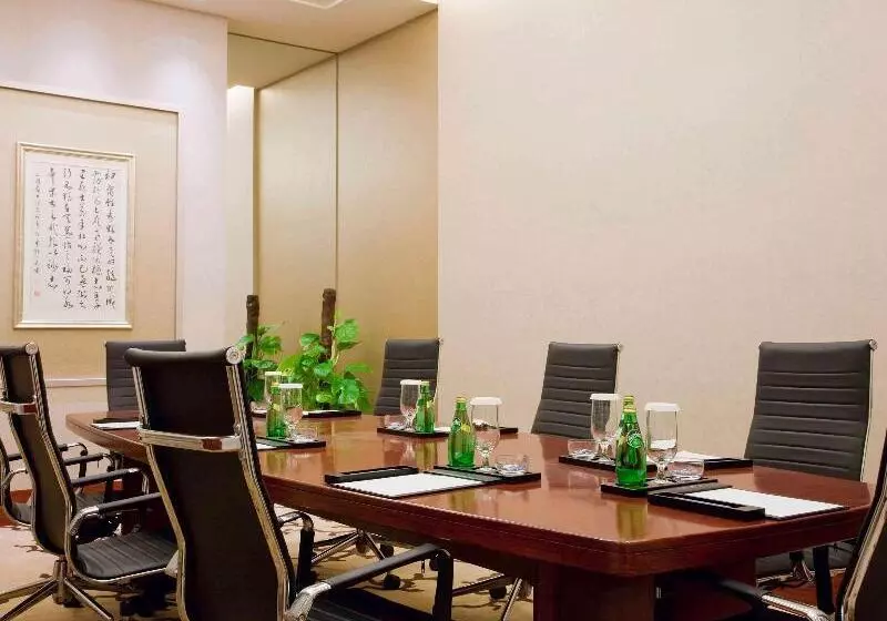 Dongguan Forum Hotel And Apartment