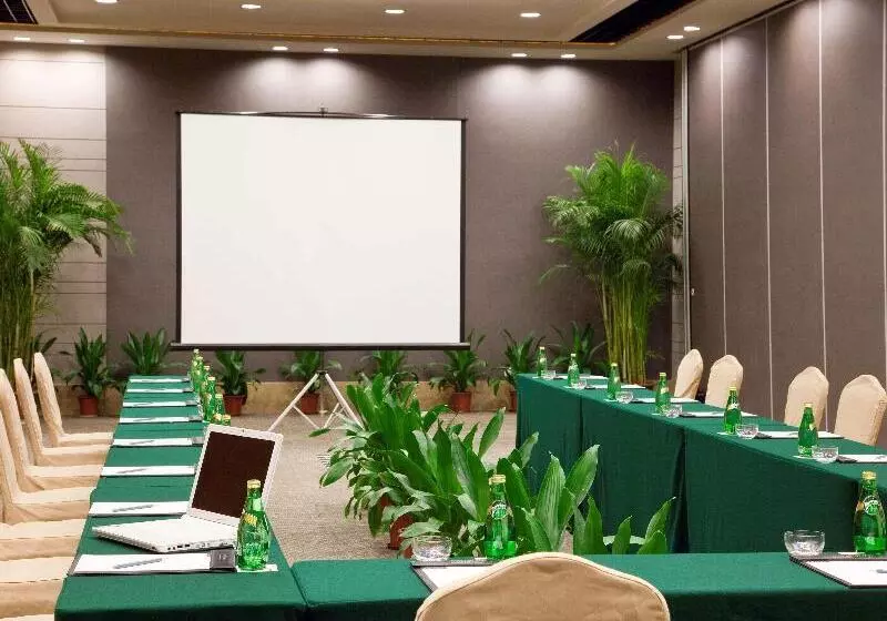 Dongguan Forum Hotel And Apartment