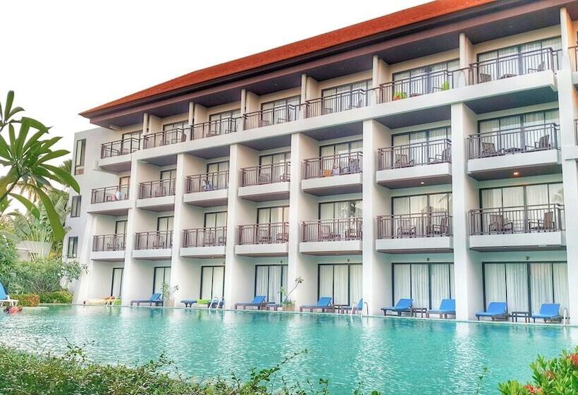 D Varee Mai Khao Beach Resort, Thailand