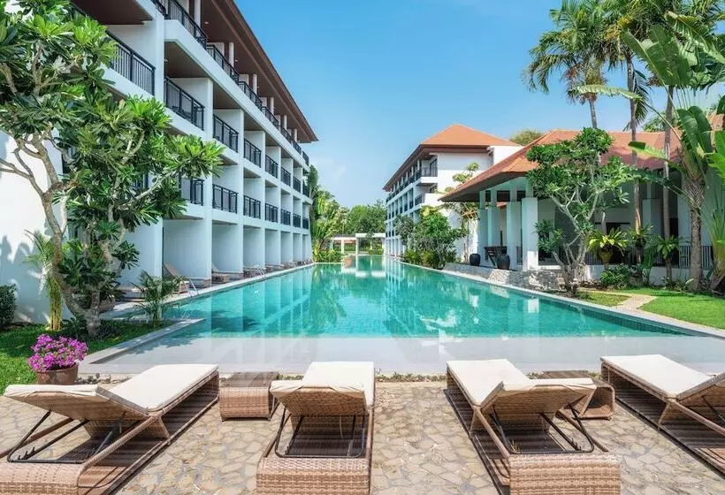 D Varee Mai Khao Beach Resort, Thailand