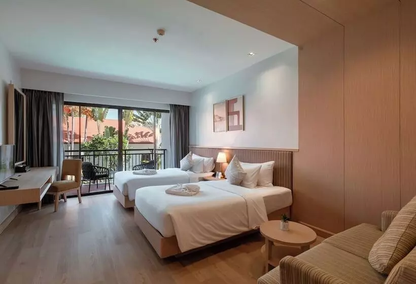 D Varee Mai Khao Beach Resort, Thailand