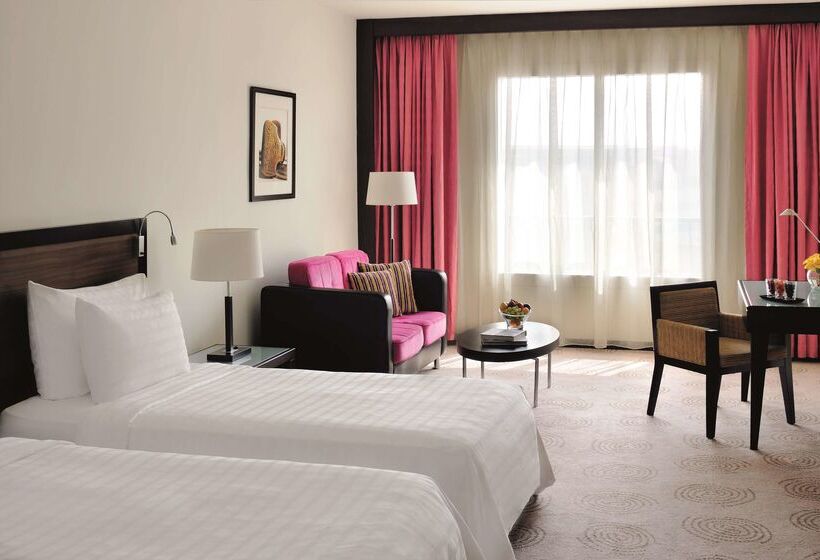 Отель Avani Deira Dubai
